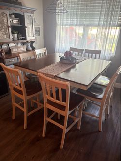 Dining Room Table and Chairs