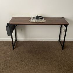 OLIXIS 55” Office Desk – Rustic Brown, Storage Bag + Headphone Hook, Great Condition