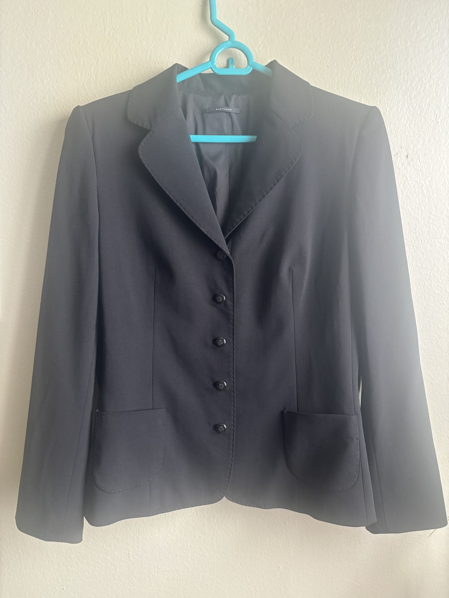 Elie Tahari Pleated Black Blazer