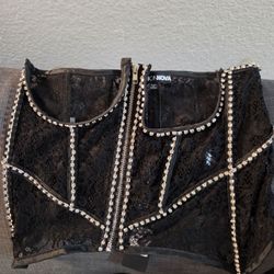 Fashionnova waist corset