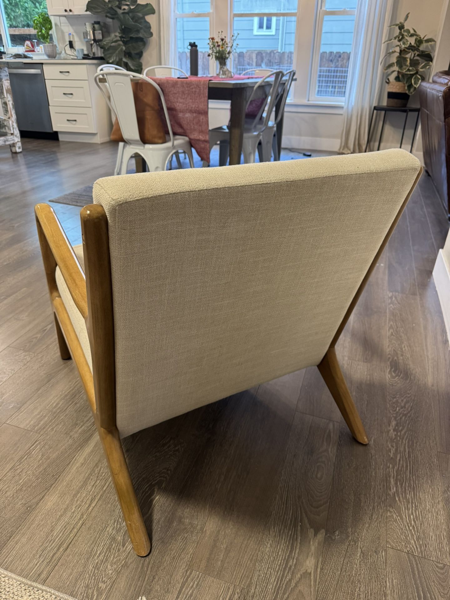 Target- Threshold Chair