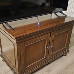Pottery Barn TV Media Stand / Entertainment Center
