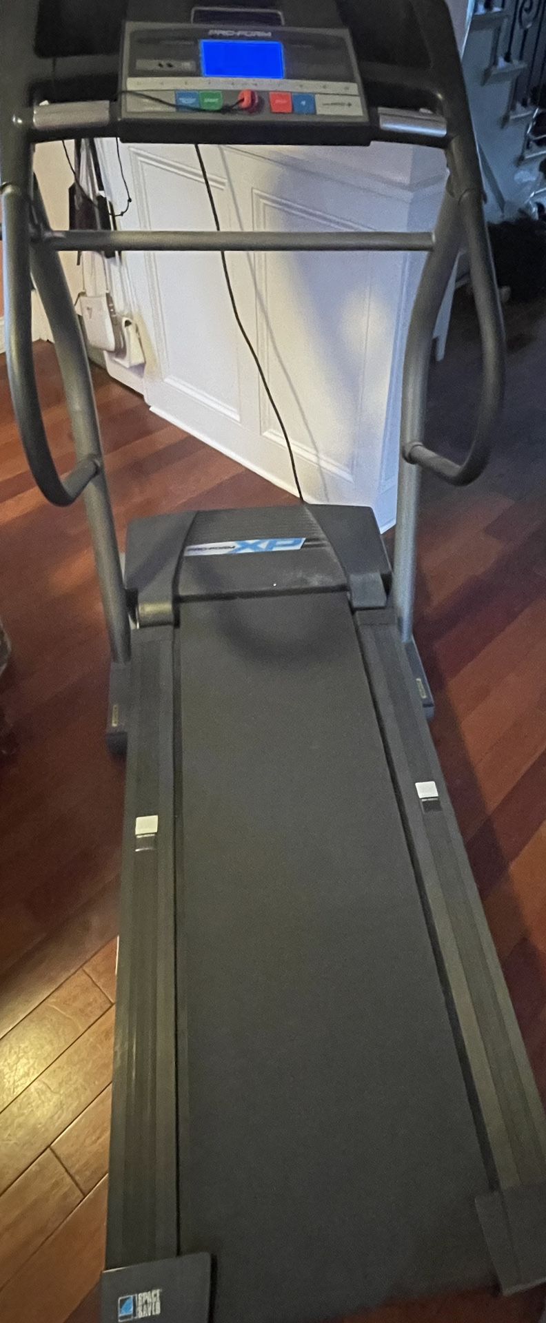 Treadmill (pro-form) 