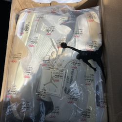 Jordan Retro 4 Off-White Woman Size 7 
