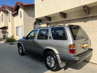 1999 Nissan Pathfinder