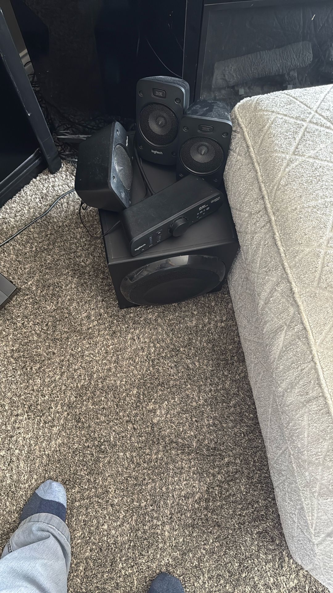 Logitech Z906 Speaker System