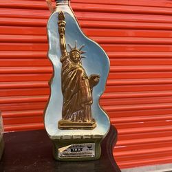 Jim Beam Statue Of Liberty Decanter (1975)