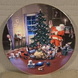 Hamilton Collection A Christmas Eve Visitor Plate 