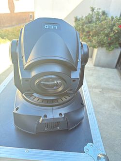 1 Moving Head DJ Light 90 watts