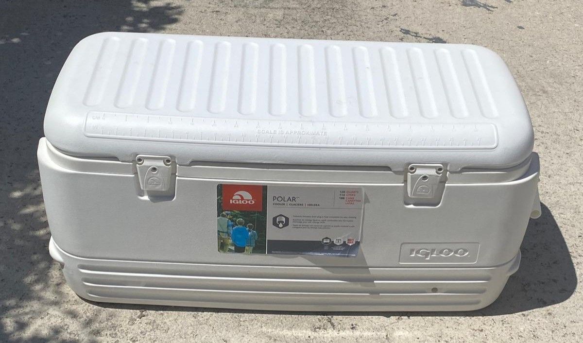 120 QT IGLOO COOLER‼️🔥🔥USED ONCE‼️ LIKE NEW ‼️HEAT‼️HURRICANE‼️