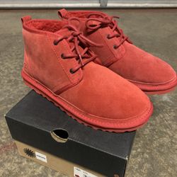 UGG BOOTS FOR MEN SIZE  9