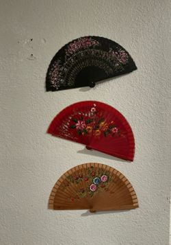 Spanish fans black , red , beige