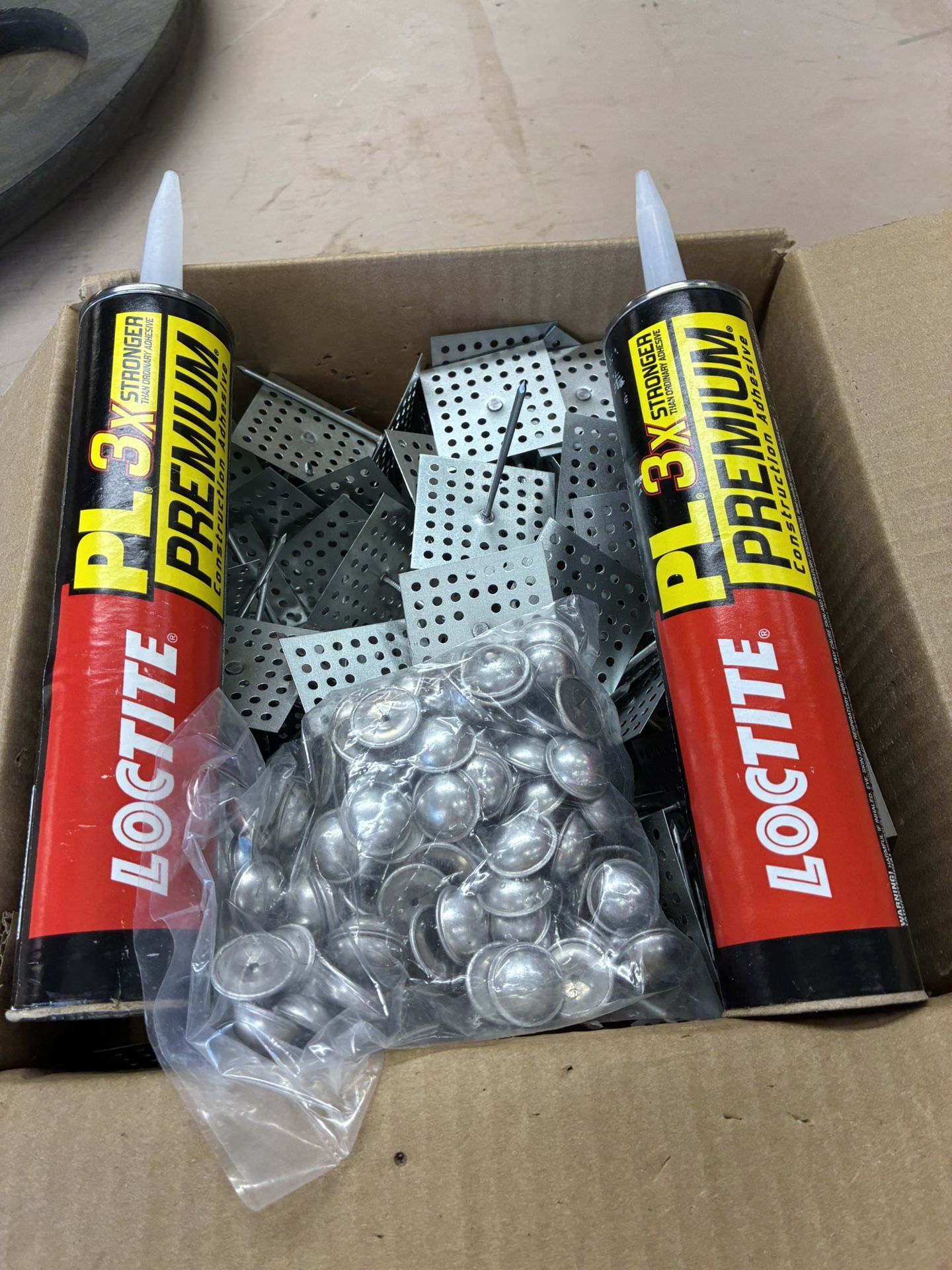 Insulation pins with glue