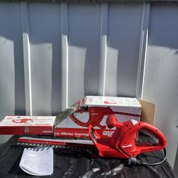 Homelite 17 in. 2.7 Amp Electric Hedge Trimmer