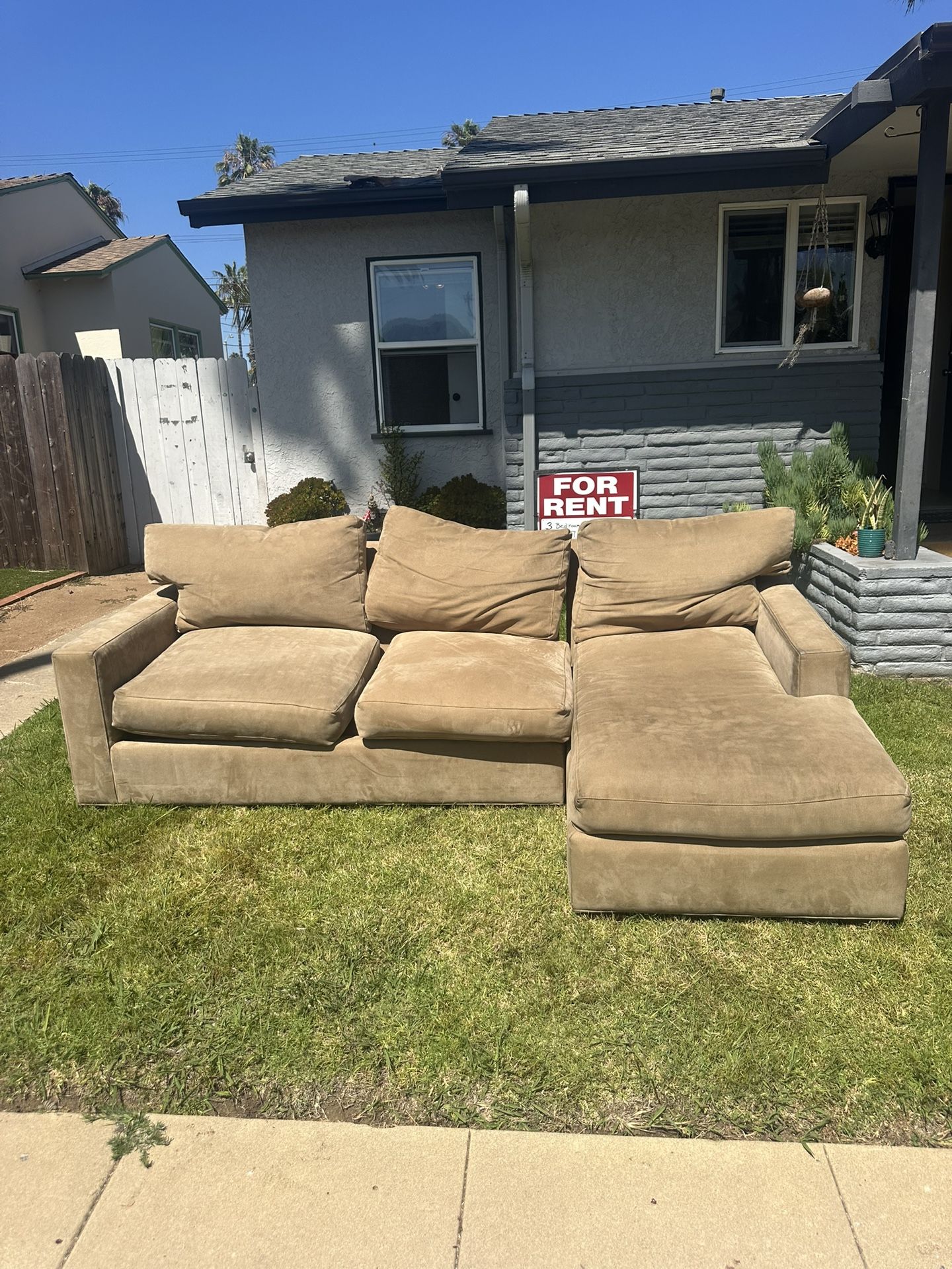 Crate & Barrel Pullout Couch