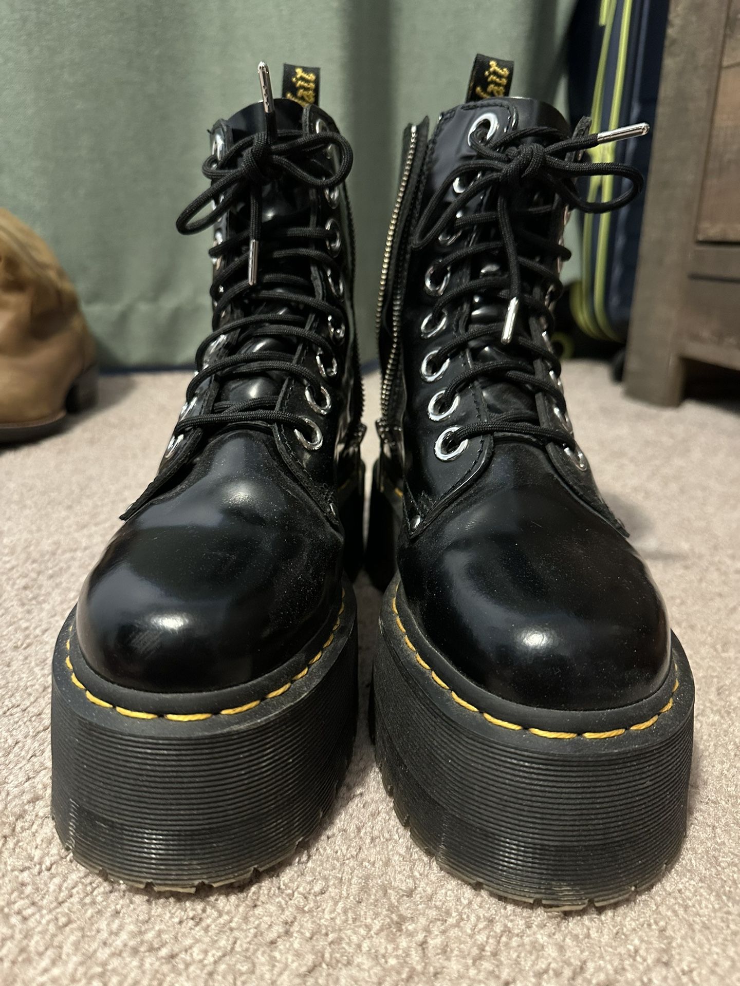 Woman’s Dr Marten Jordan Max Boots