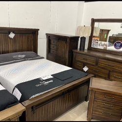Lakeleigh  4 Pcs Panel Bedroom Set Queen or King Bed Dresser Nightstand and Mirror Finance and Delivery Available 