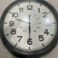 Large Analog Clock