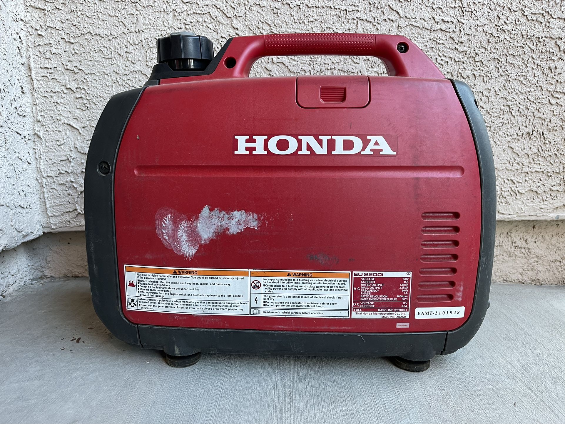 Honda EU2200i 2200-Watt 120-Volt Portable Inverter Generator
