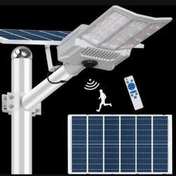 6500 Watt Powerful Solar Street Light. All New Solar Technology Were Used On This Light As Far As Brightness, 15 Hrs Battery And  Motion Sensor