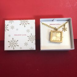 Holiday bling, ladies, watch pendant with new battery