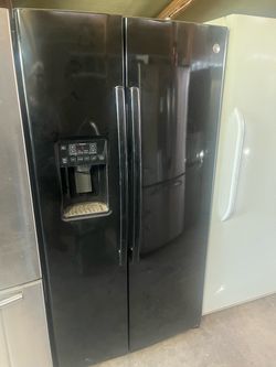 Ge refrigerator black glass good condition working good