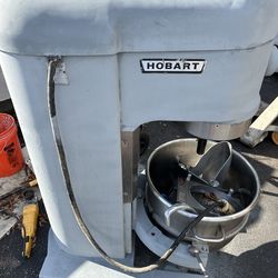 Mixer 60 quarts Hobart