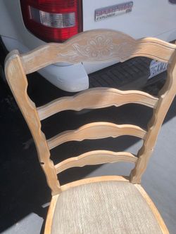 Conversational wooden chair