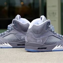 AIR JORDAN 5 RETRO WOLF GREY Size 8 Men 