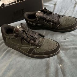 Travis Scott Phantom Size 12