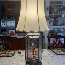 Lamp With Flickering Lights