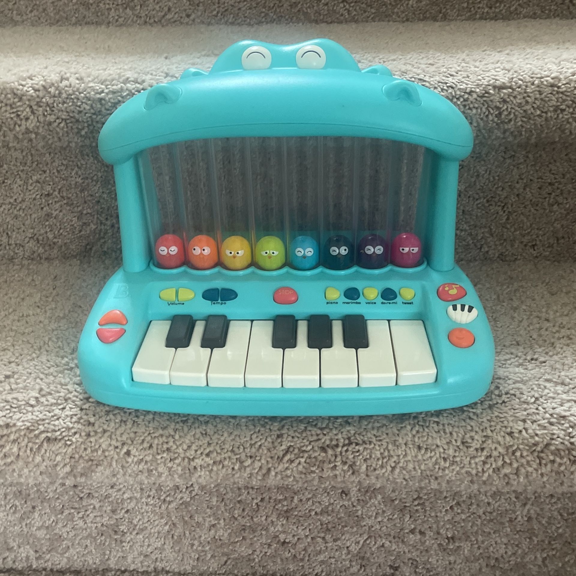 Hippo Pop Play Piano