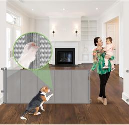 Stckcis Tall Pet Gate 
(33" Tall x 96" Wide)        #1417