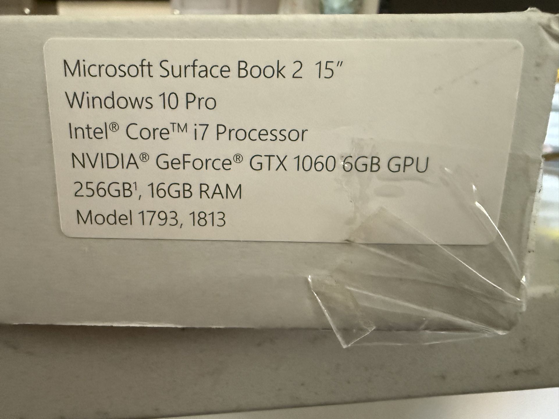 Surface book 2 15-inch i7-8650U gtx1060 16GB RAM 256SSD