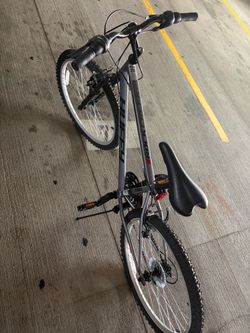 Huffy Nishiki Rock Creek Mountain Bike