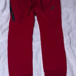 Nike Sportswear Tech Fleece Joggers Red Tapered Pants Men MEDIUM