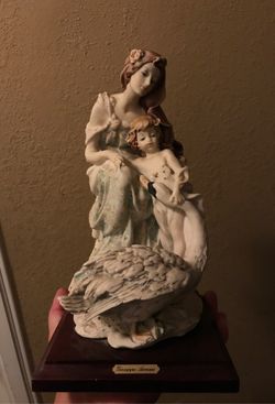 Figurines