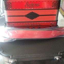 Solera Accordion 2 tonos