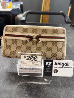 Gucci wallet