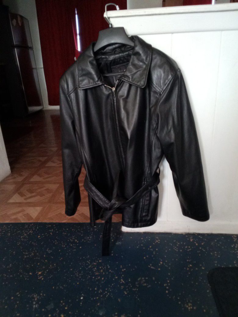 Ladies Blk Leather Jacket
