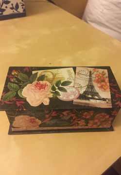 Rose soap music box