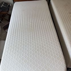 2 Twin Beds For Sale 