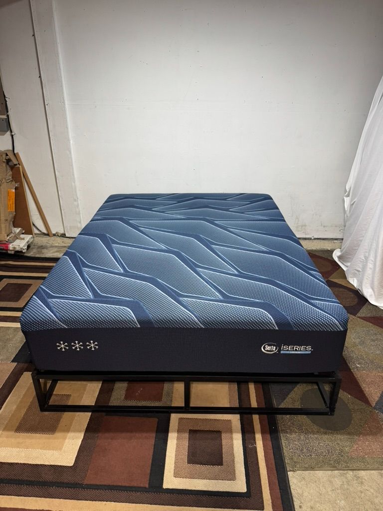 QUEEN Serta iseries Hybrid Mattress - Delivery Available