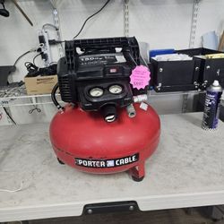 96091 **As Is** Porter Cable C2002 150 Psi 6 Gal Pancake Style Air Compressor 593626