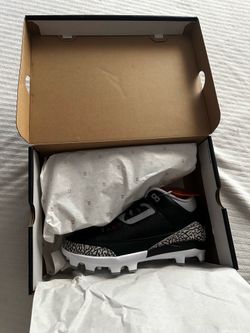 Air Jordan 3 Retro Cleats