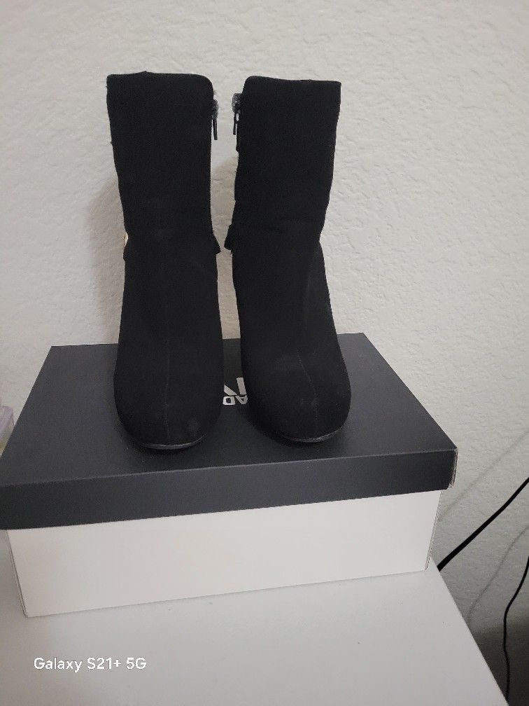 black velvet boots like new size 6