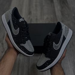 Jordan 1 Low OG ‘Swarovski’