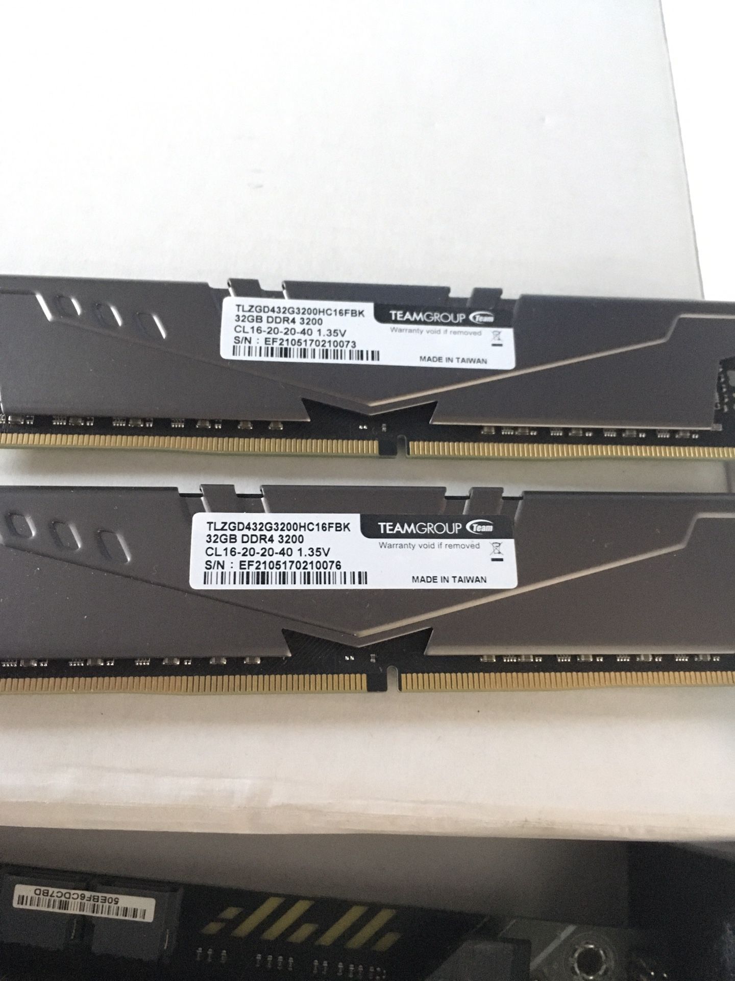 T-Force Vulcan Z DDR4 Ram 2X32 64GB TOTAL & TUF GAMING Z690-Pluse WiFi D4 Motherboard