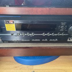 Onkyo Receiver 7.1ch 75watts w/ Surround Sound Speakers 