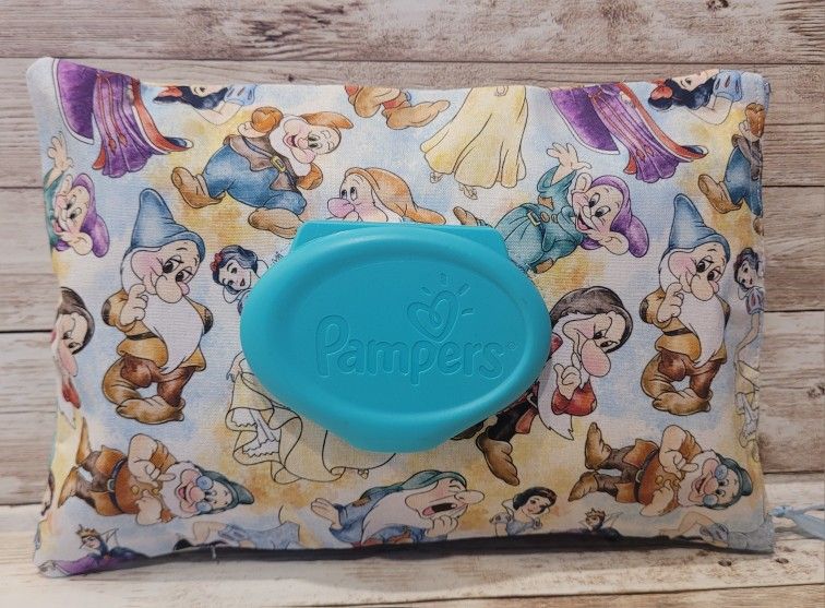 Snow White and 7 Dwarfs Pampers Wipes Cover
